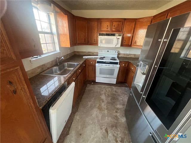 2302 Huckleberry Drive, Killeen, TX 76549
