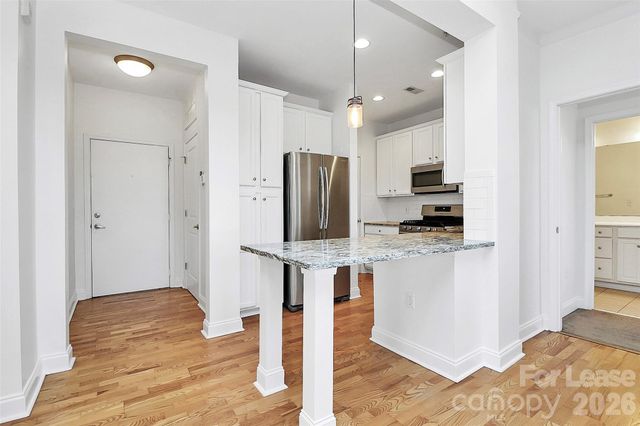 558 Oakland Avenue, Charlotte, NC 28204