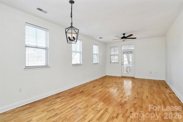 558 Oakland Avenue, Charlotte, NC 28204