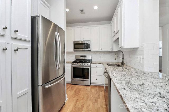 558 Oakland Avenue, Charlotte, NC 28204