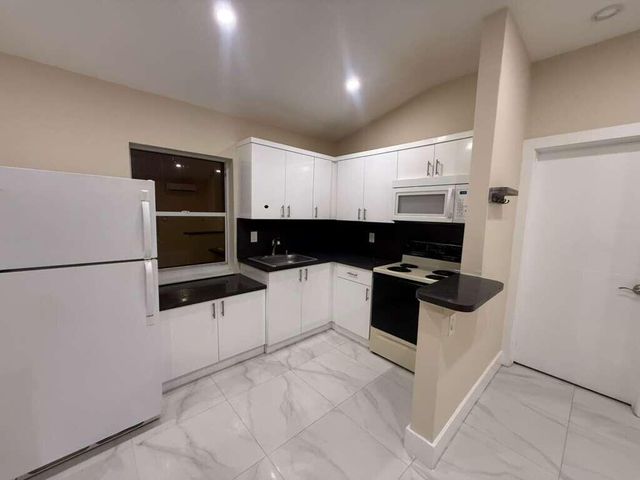 3373 SW 7th Street, Miami, FL 33135