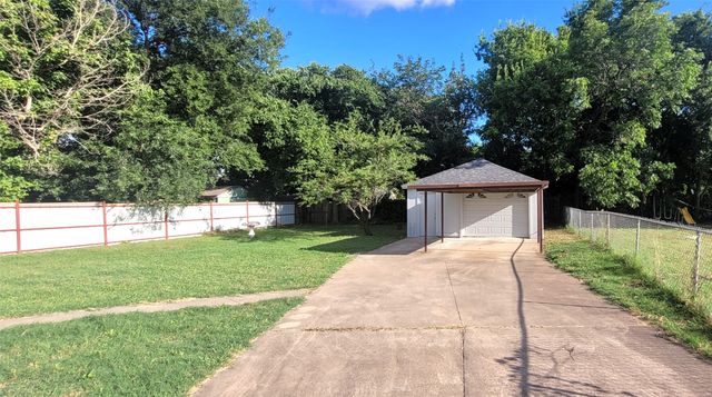8209 Clifford Street, White Settlement, TX 76108