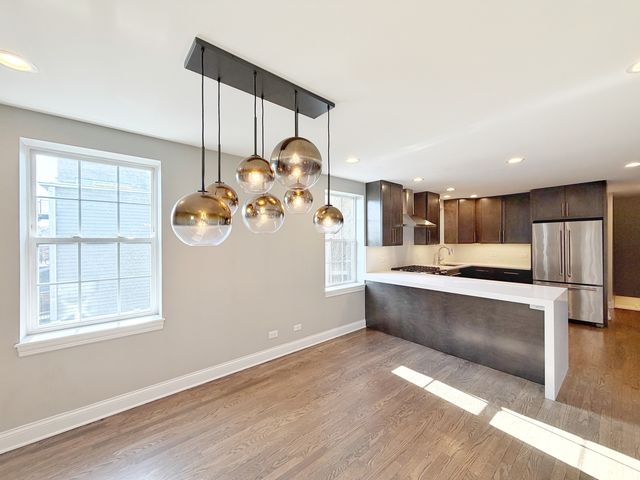 2427 W Grenshaw Street 2, Chicago, IL 60612