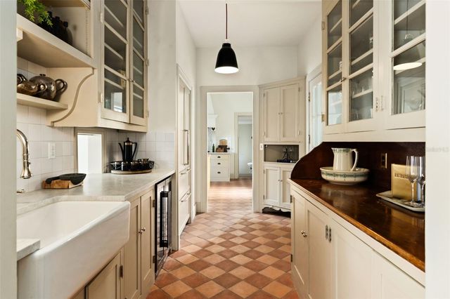 403 JASMINE WAY, Clearwater, FL 33756