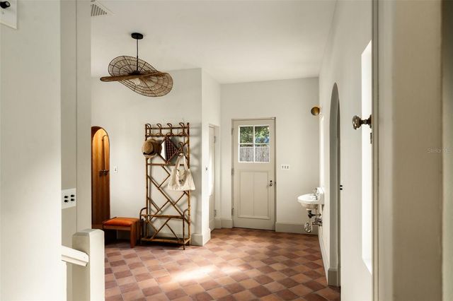 403 JASMINE WAY, Clearwater, FL 33756