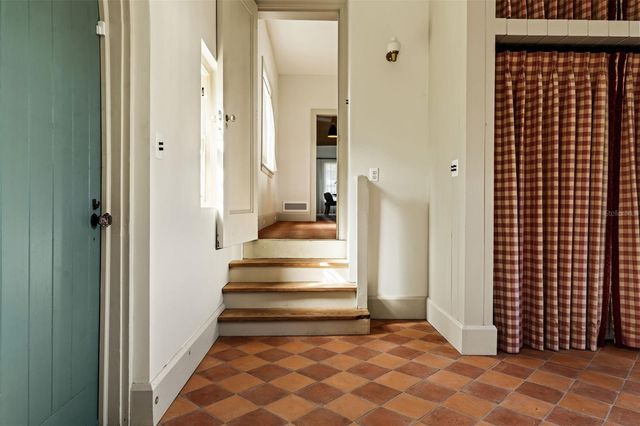 403 JASMINE WAY, Clearwater, FL 33756