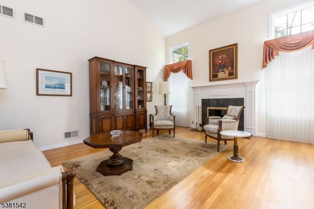 12 Hurlingham Club Road On, Far Hills Boro, NJ 07931