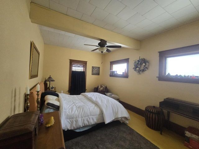 1035 Academy Street, Elroy, WI 53929