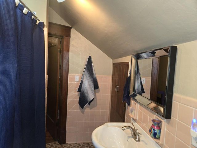 1035 Academy Street, Elroy, WI 53929