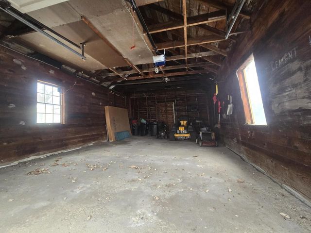 1035 Academy Street, Elroy, WI 53929