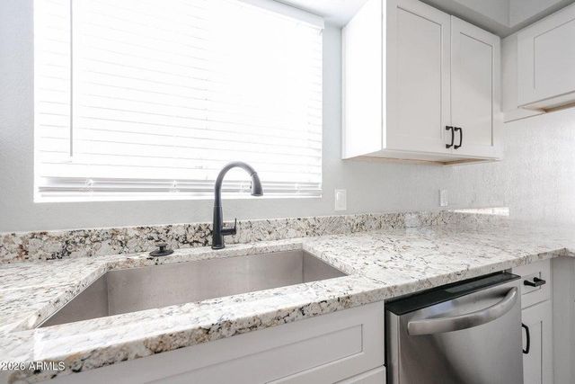 3951 E Waltann Lane, Phoenix, AZ 85032