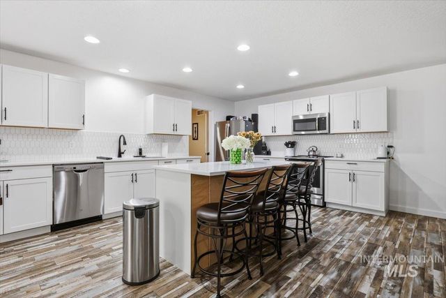 9165 W Alderberry Dr, Boise, ID 83709