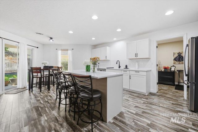 9165 W Alderberry Dr, Boise, ID 83709