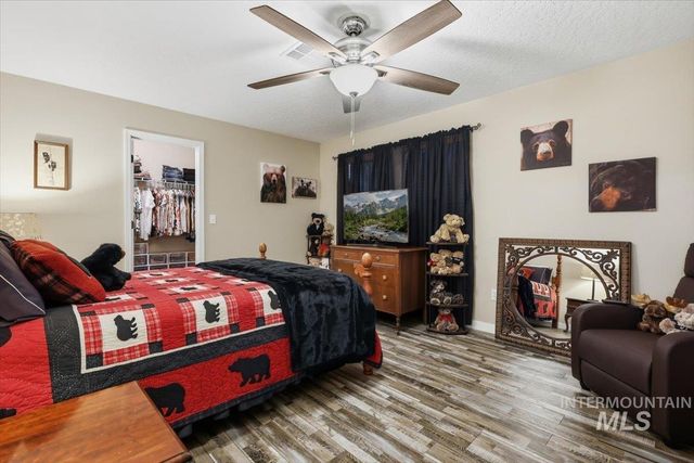 9165 W Alderberry Dr, Boise, ID 83709