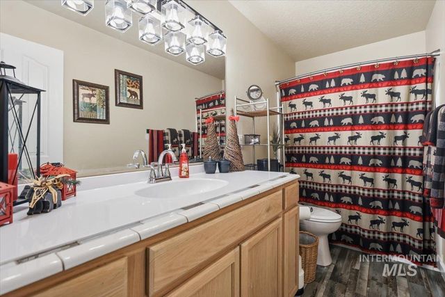 9165 W Alderberry Dr, Boise, ID 83709