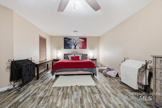 9165 W Alderberry Dr, Boise, ID 83709
