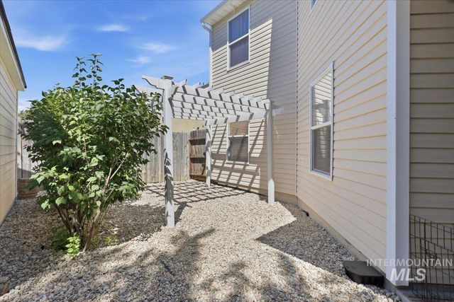 9165 W Alderberry Dr, Boise, ID 83709