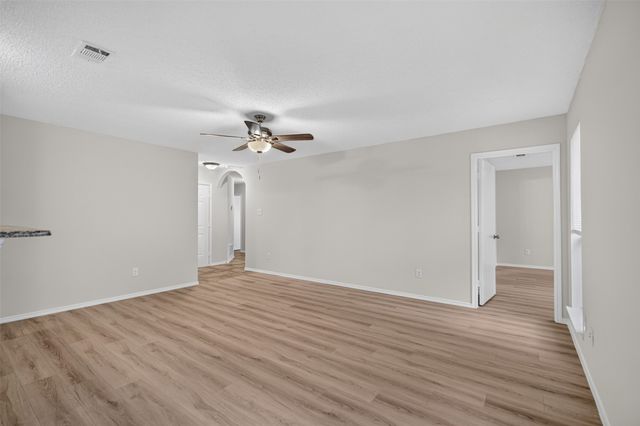 3312 Knoll Trail, Balch Springs, TX 75180