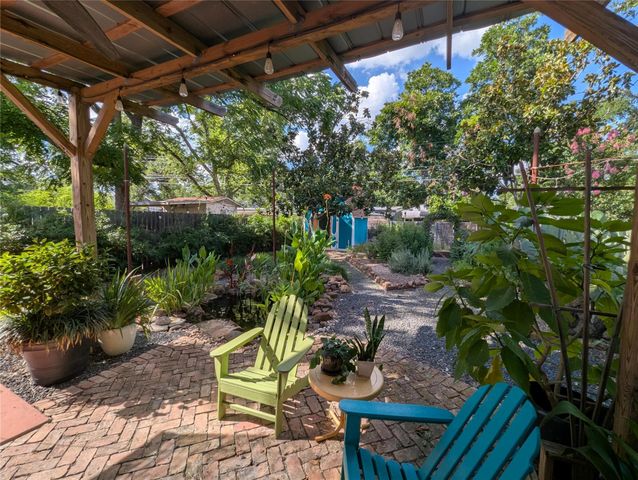 1610 Larkwood DR, Austin, TX 78723