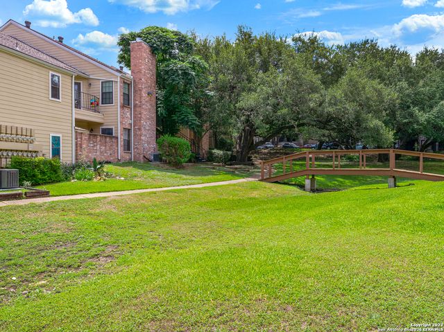 11610 Vance Jackson Rd Apt 413, San Antonio, TX 78230