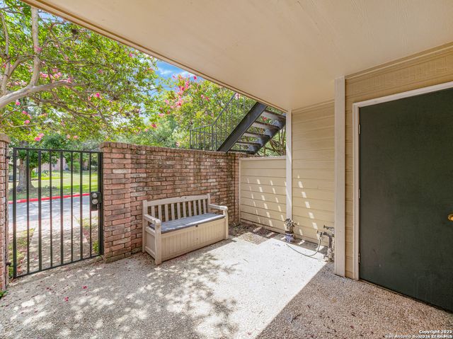 11610 Vance Jackson Rd Apt 413, San Antonio, TX 78230