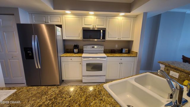 3315 S Atlantic Ave Apt 807, Daytona Beach Shores, FL 32118