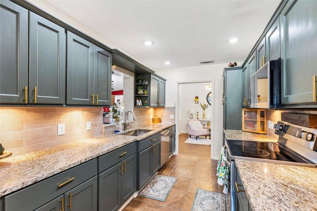 1103 RIDGEFIELD DRIVE, Valrico, FL 33594