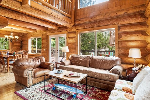 19040 Glacier Rim Dr, Glacier, WA 98244