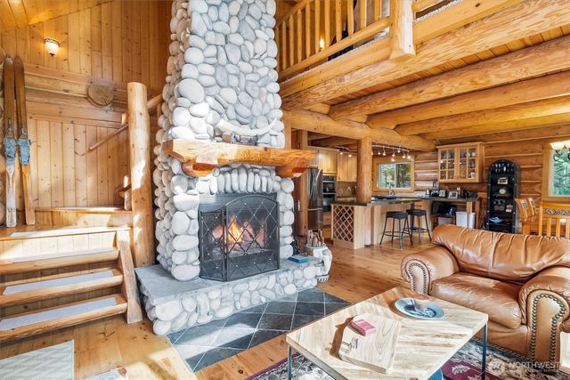 19040 Glacier Rim Dr, Glacier, WA 98244