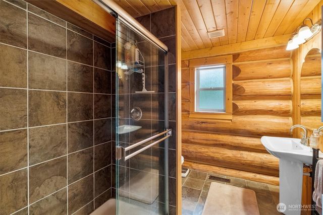 19040 Glacier Rim Dr, Glacier, WA 98244