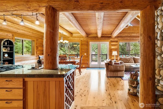 19040 Glacier Rim Dr, Glacier, WA 98244