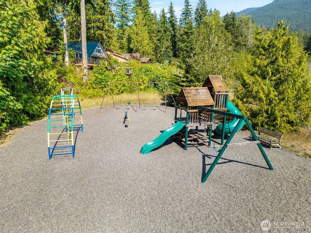 19040 Glacier Rim Dr, Glacier, WA 98244