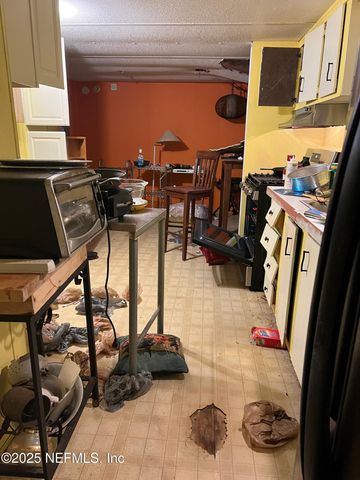 126 WILLOW Lane, Hawthorne, FL 32640