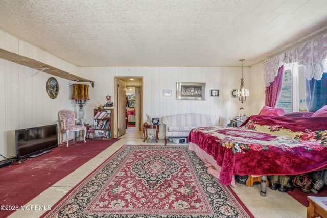 242 Evergreen Drive, Bayville, NJ 08721