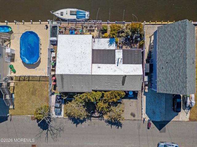 242 Evergreen Drive, Bayville, NJ 08721