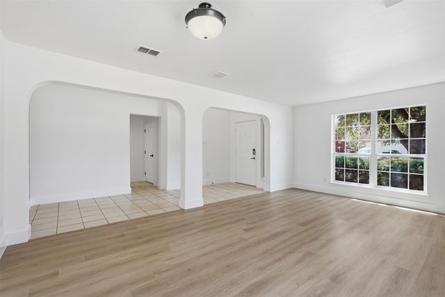 1445 Broken Spoke Court, Fort Worth, TX 76131