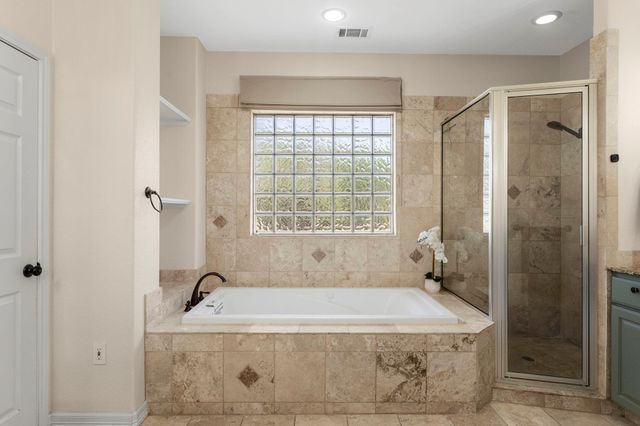 691 Broken Lance DR, Dripping Springs, TX 78620