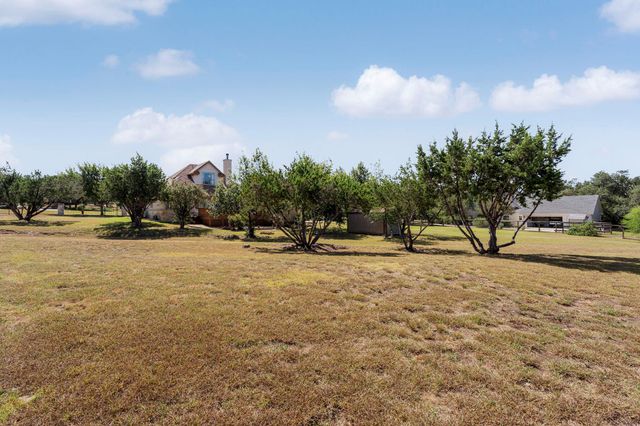 691 Broken Lance DR, Dripping Springs, TX 78620