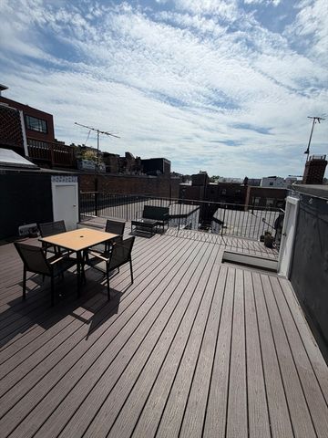 23 Temple Street 6, Boston, MA 02114