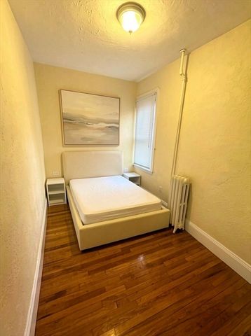 23 Temple Street 6, Boston, MA 02114