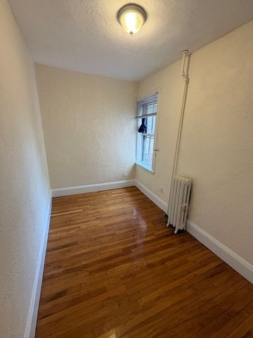 23 Temple Street 6, Boston, MA 02114