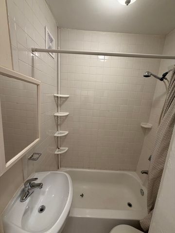 23 Temple Street 6, Boston, MA 02114
