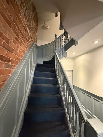 23 Temple Street 6, Boston, MA 02114