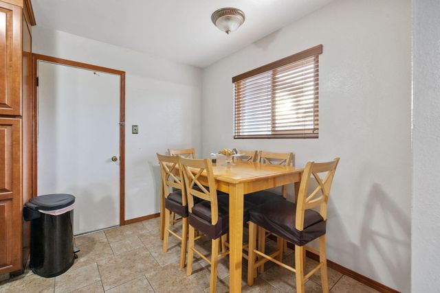 1029 N Gowdy Street, Visalia, CA 93292