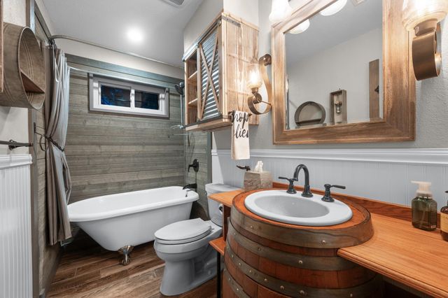 805 Angleton CV, Austin, TX 78748