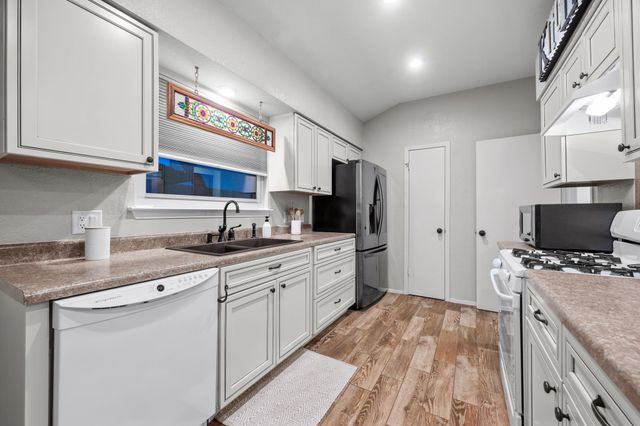 805 Angleton CV, Austin, TX 78748