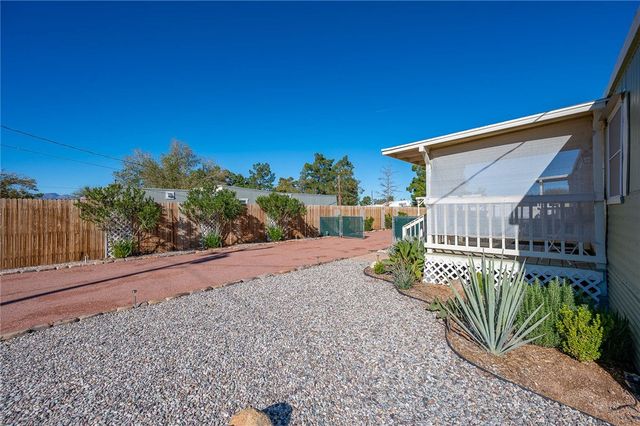 3707 E Diagonal Way, Kingman, AZ 86409