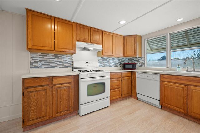 3707 E Diagonal Way, Kingman, AZ 86409