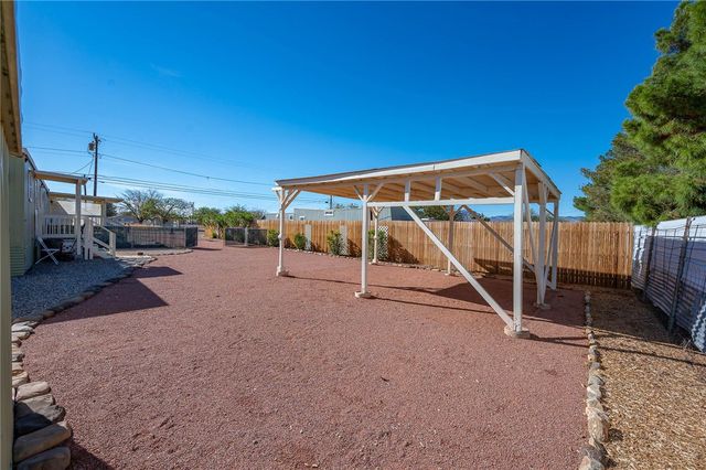 3707 E Diagonal Way, Kingman, AZ 86409