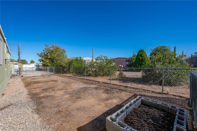 3707 E Diagonal Way, Kingman, AZ 86409
